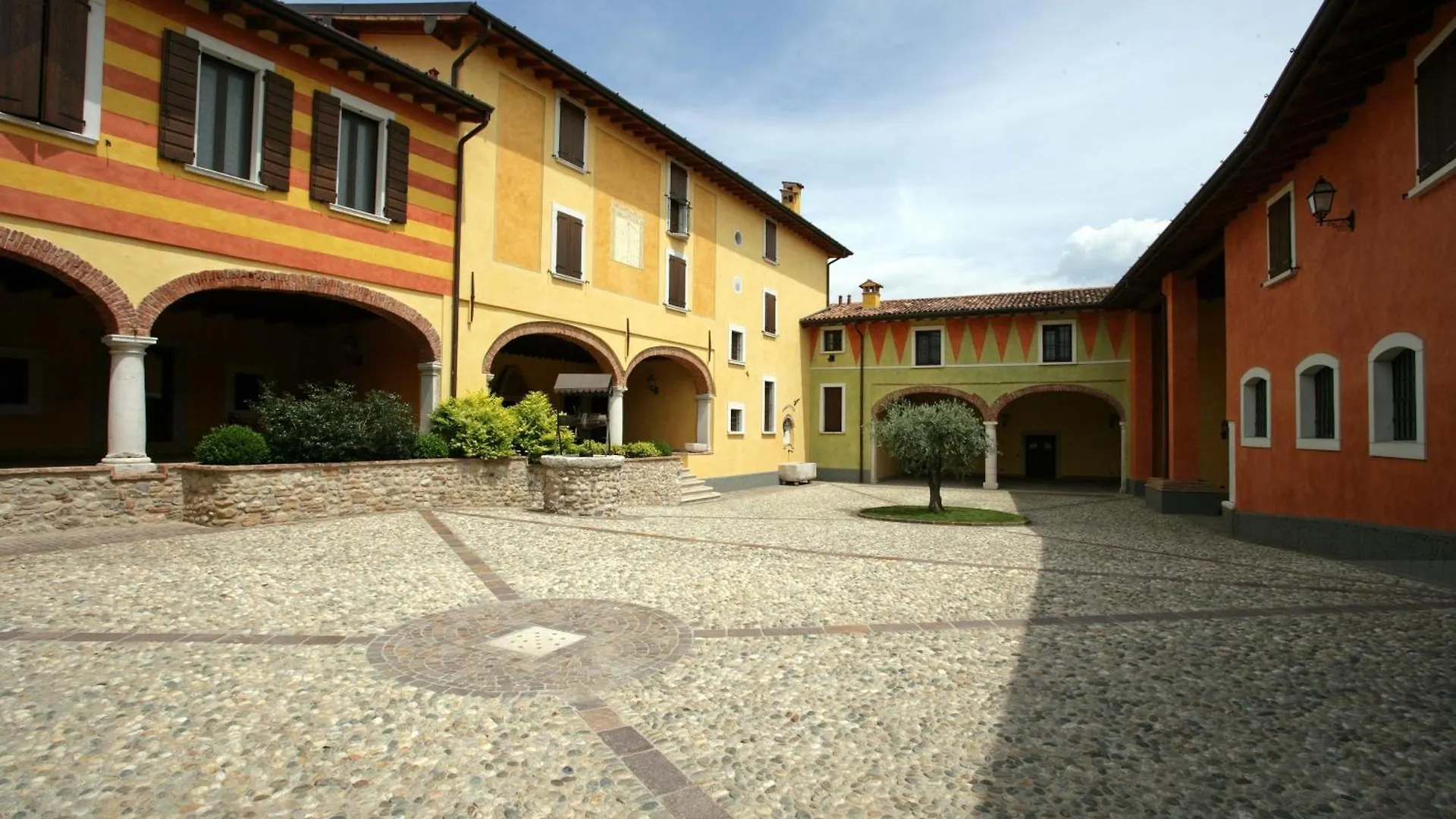 Agriturismo Macesina Bedizzole 0*,