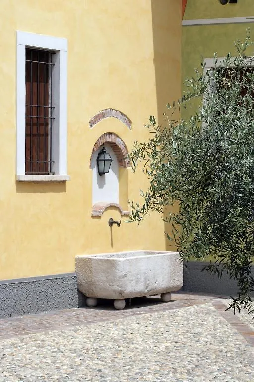 Country house Agriturismo Macesina Bedizzole