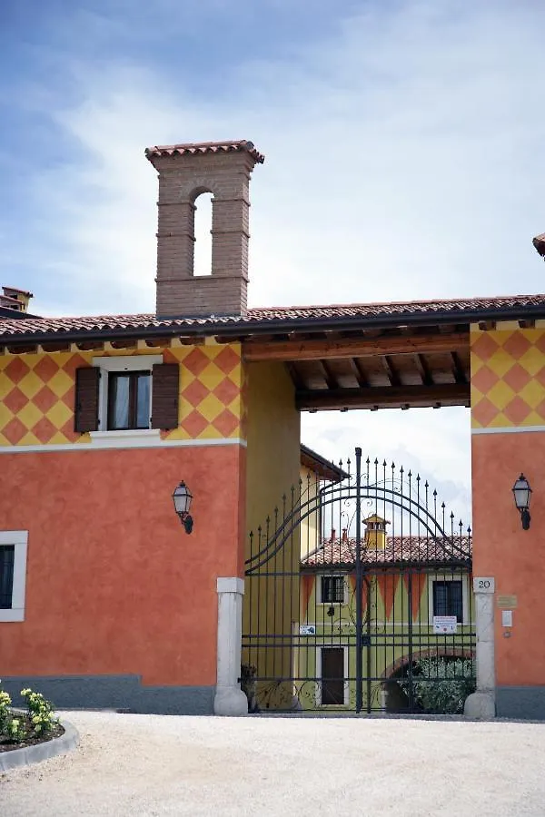 Country house Agriturismo Macesina Bedizzole Italy